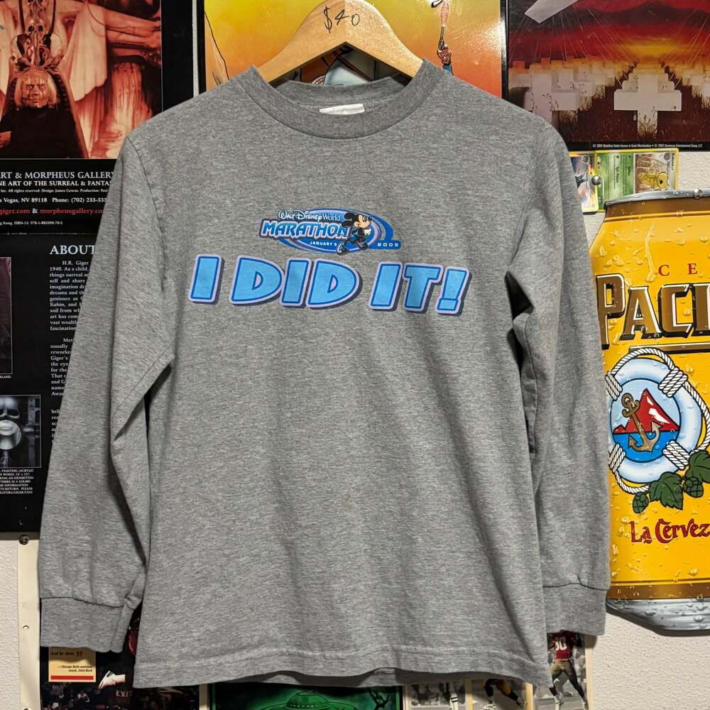 Vintage Walt Disney Marathon 2005 Mickey Mouse Gray Long Sleeve T-Shirt Sz S/P